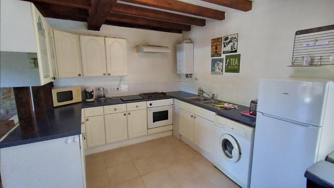 Character 2 Bed Cottage Within Walking Distance Of Bar/Restaurants Piégut-Pluviers Eksteriør bilde