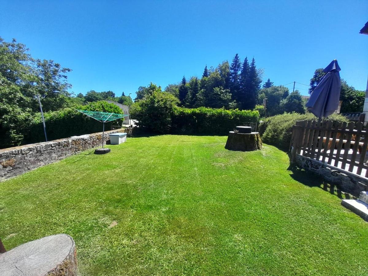 Character 2 Bed Cottage Within Walking Distance Of Bar/Restaurants Piégut-Pluviers Eksteriør bilde